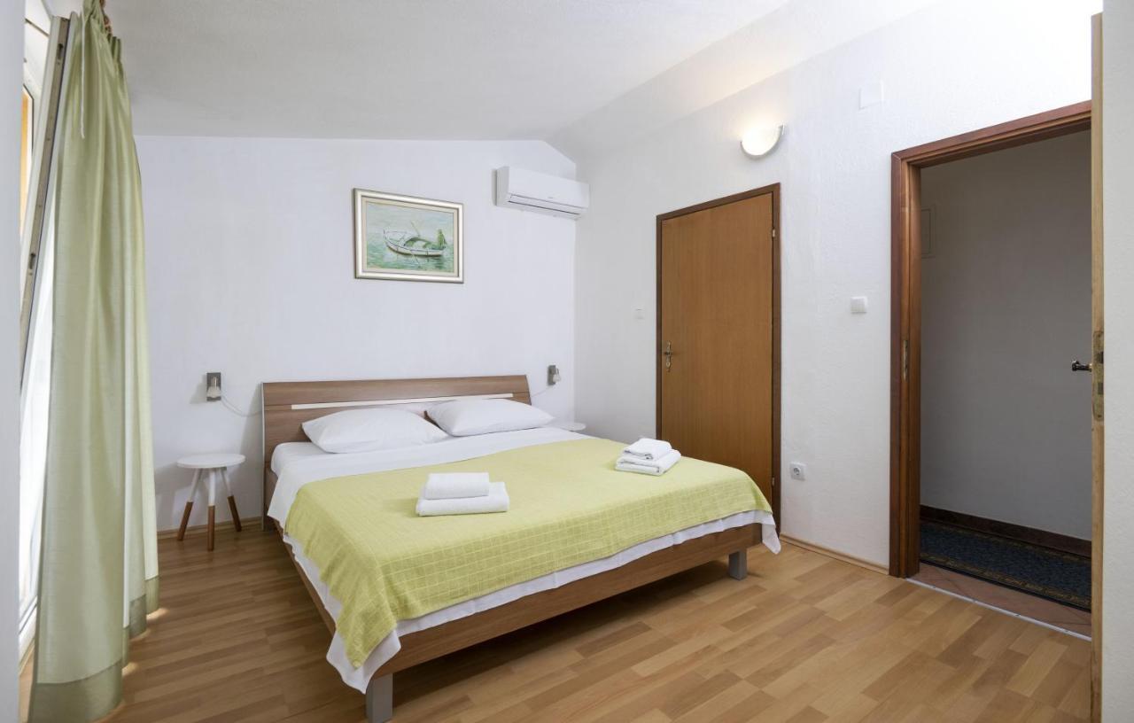 Apartment Jelcic Podstrana Bagian luar foto